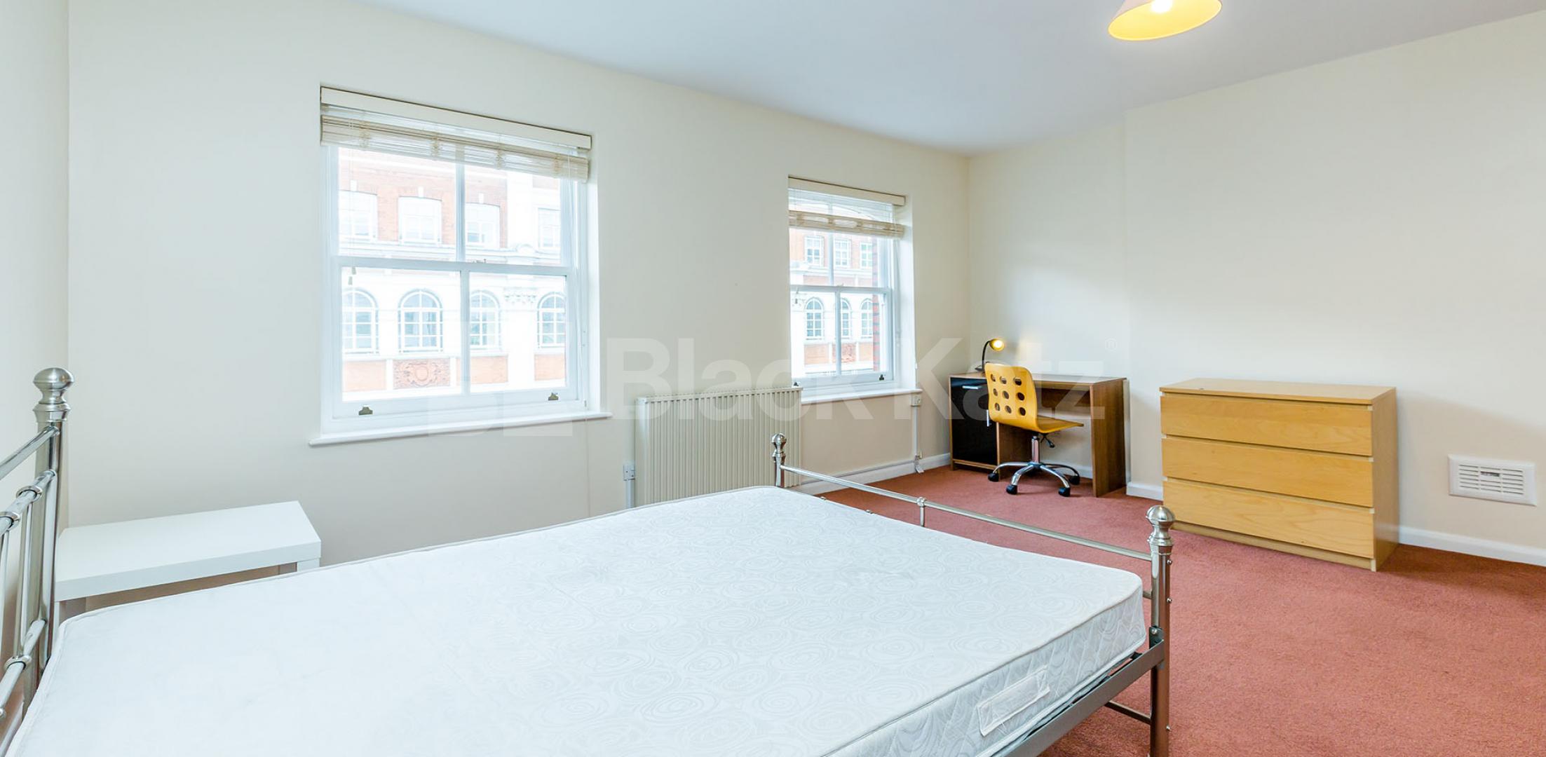 Fantastic spacious two bed by Goodge St Station Tottenham Court Road, West End